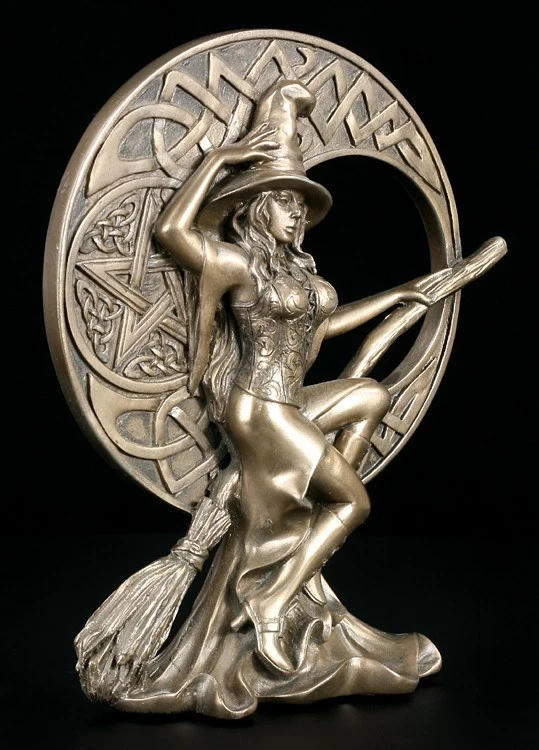 Hexen Figur - Mit Besen Vor Keltischem Mond 2 Hexen Figur - Mit Besen Vor Keltischem Mond – Bild 2