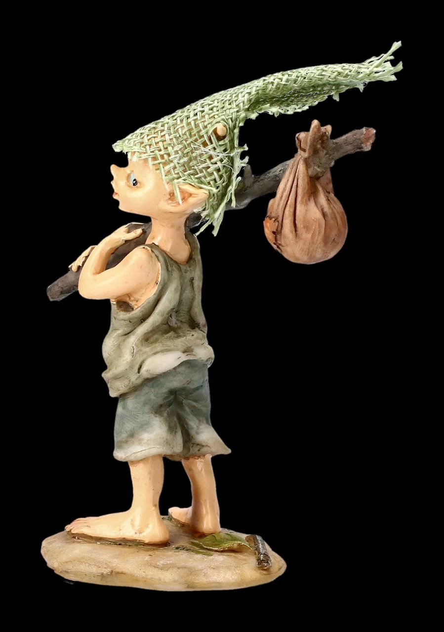 Pixie Kobold Figur Auf Wanderschaft 2 Pixie Kobold Figur Auf Wanderschaft – Bild 2