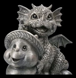 Gartenfigur - Drache Reitet Auf Raupe -Modell Und Figurengeschäft 2D FS22667 Gartenfigur Drache reitet auf Raupe 6 1280x1280