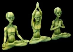 Alien Figuren Beim Yoga 3er Set -Modell Und Figurengeschäft 2D FS25270 Alien Figuren beim Yoga 3er Set 3 1280x1280