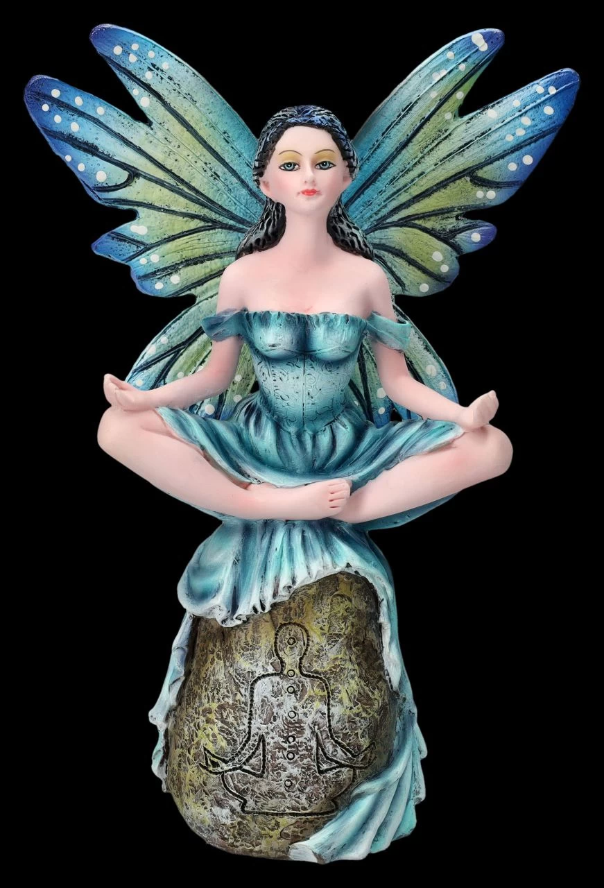 Elfen Figur Meditiert Auf Stein 1 Elfen Figur Meditiert Auf Stein