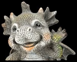 Gartenfigur - Winkender Drache -Modell Und Figurengeschäft 2D FS26609 Gartenfigur Winkender Drache 2 1280x1280