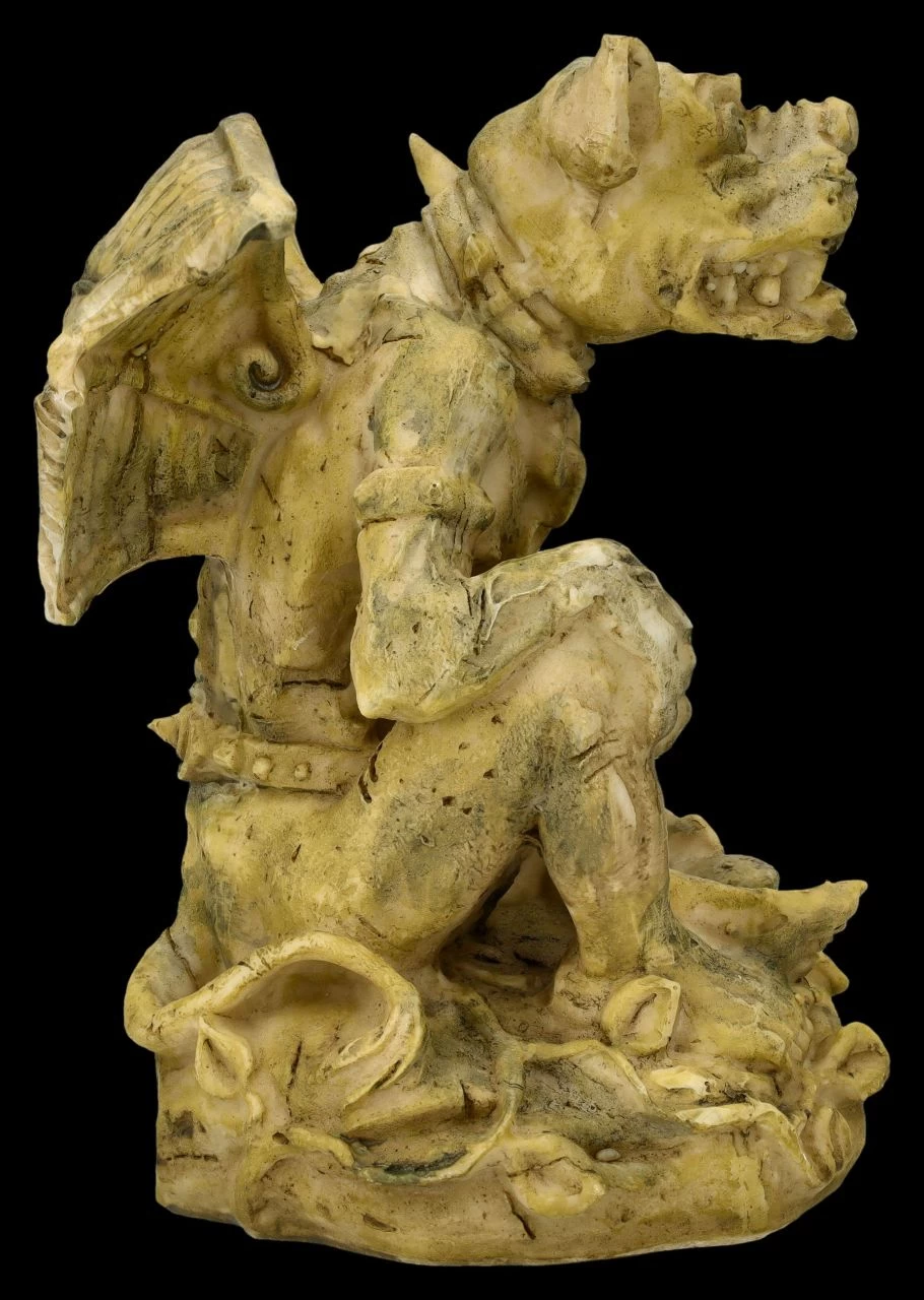 Gargoyle Figur In Ketten 6 Gargoyle Figur In Ketten – Bild 6