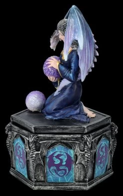 Schatulle Anne Stokes - Dragon Friendship Frühling -Modell Und Figurengeschäft 2D FS26911 Schatulle Anne Stokes Dragon Friendship Fruhling 2 1280x1280