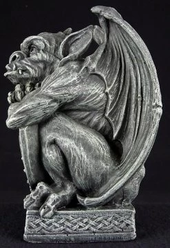 Gargoyle Stützt Sich Auf Schild -Modell Und Figurengeschäft 4634 3 gargoyle 3 1280x1280