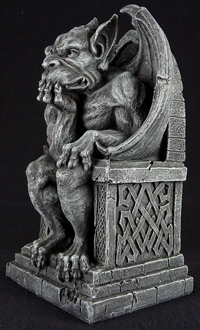 Gargoyle Figur Auf Thron 3 Gargoyle Figur Auf Thron – Bild 3