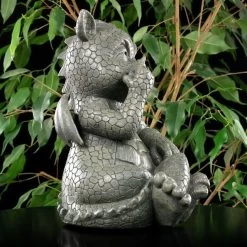 Gartenfigur - Drache Bohrt In Der Nase -Modell Und Figurengeschäft 9366 3 gartenfigur 3 1280x1280
