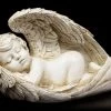 Engel Figur - Baby Eingehüllt In Flügel