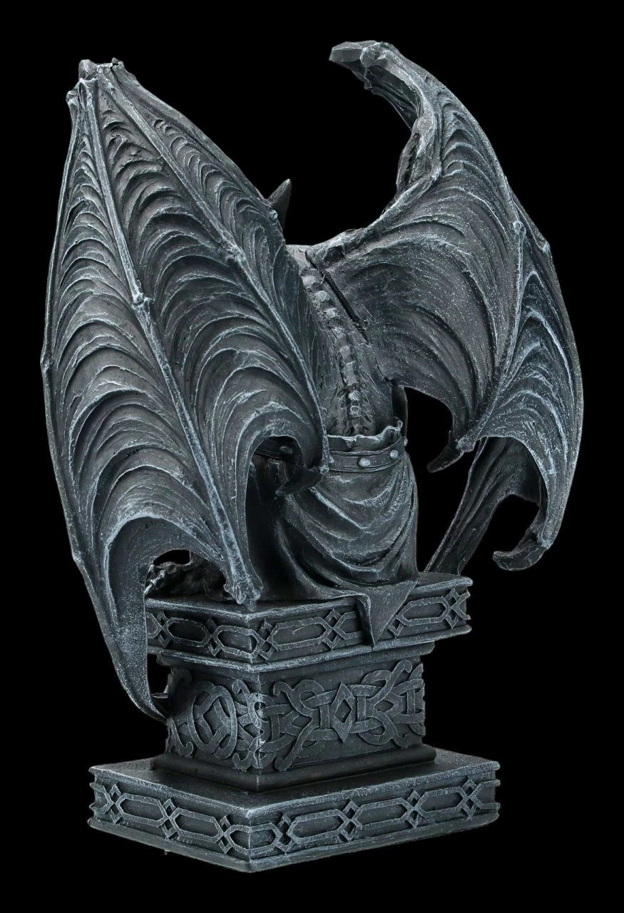 Gargoyle Figur Mit Schwingen Auf Sockel 4 Gargoyle Figur Mit Schwingen Auf Sockel – Bild 4