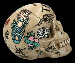 NEMESIS NOW Totenkopf - Tattoo Spardose - Knochenfarben -Modell Und Figurengeschäft FS21508 Totenkopf Tattoo Spardose Knochenfarben 8 1280x1280