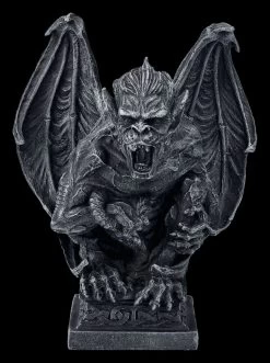 Gargoyle Figur Auf Podest Brüllend