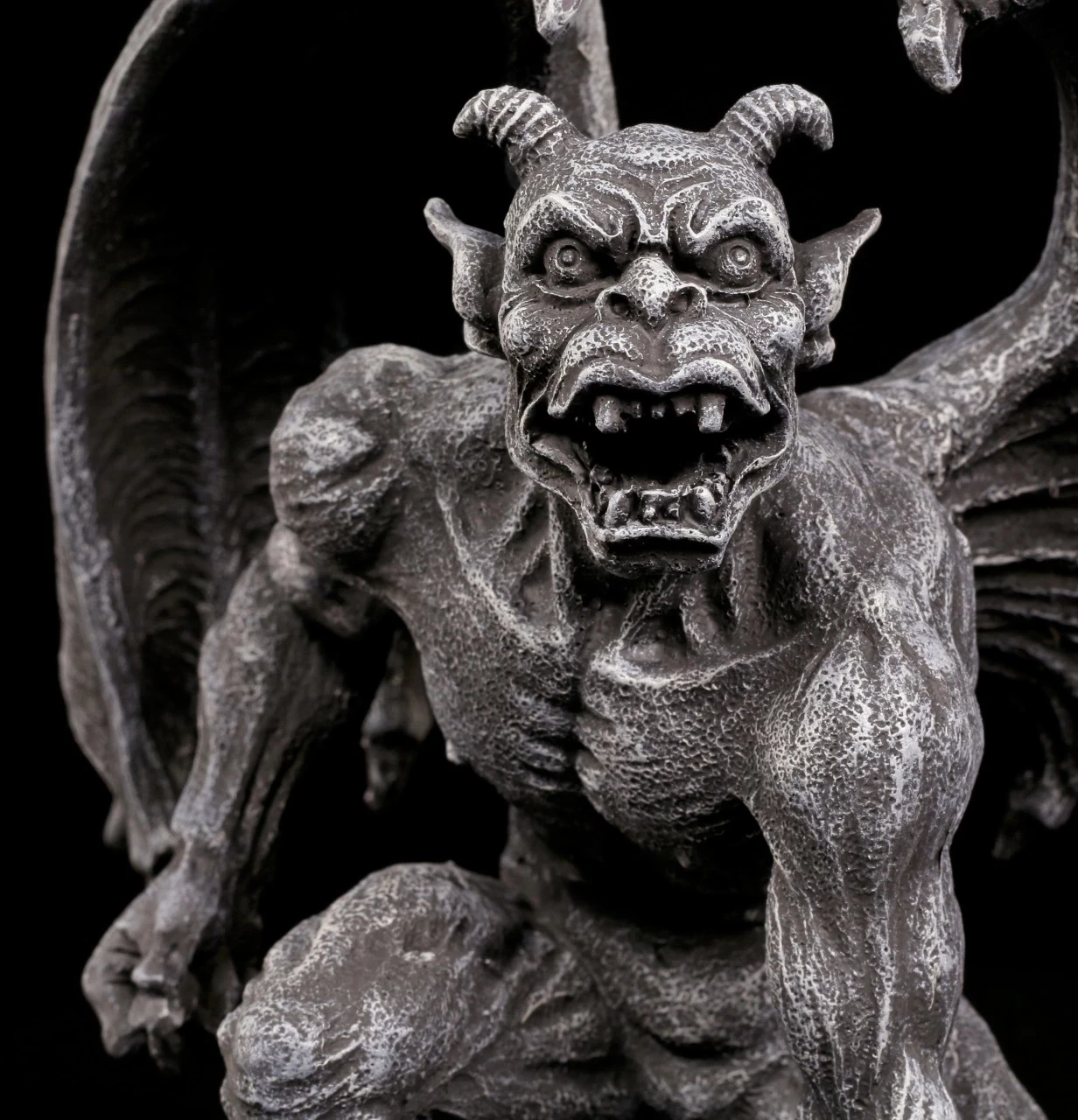 Gargoyle Mit Hörnern 6 Gargoyle Mit Hörnern – Bild 6