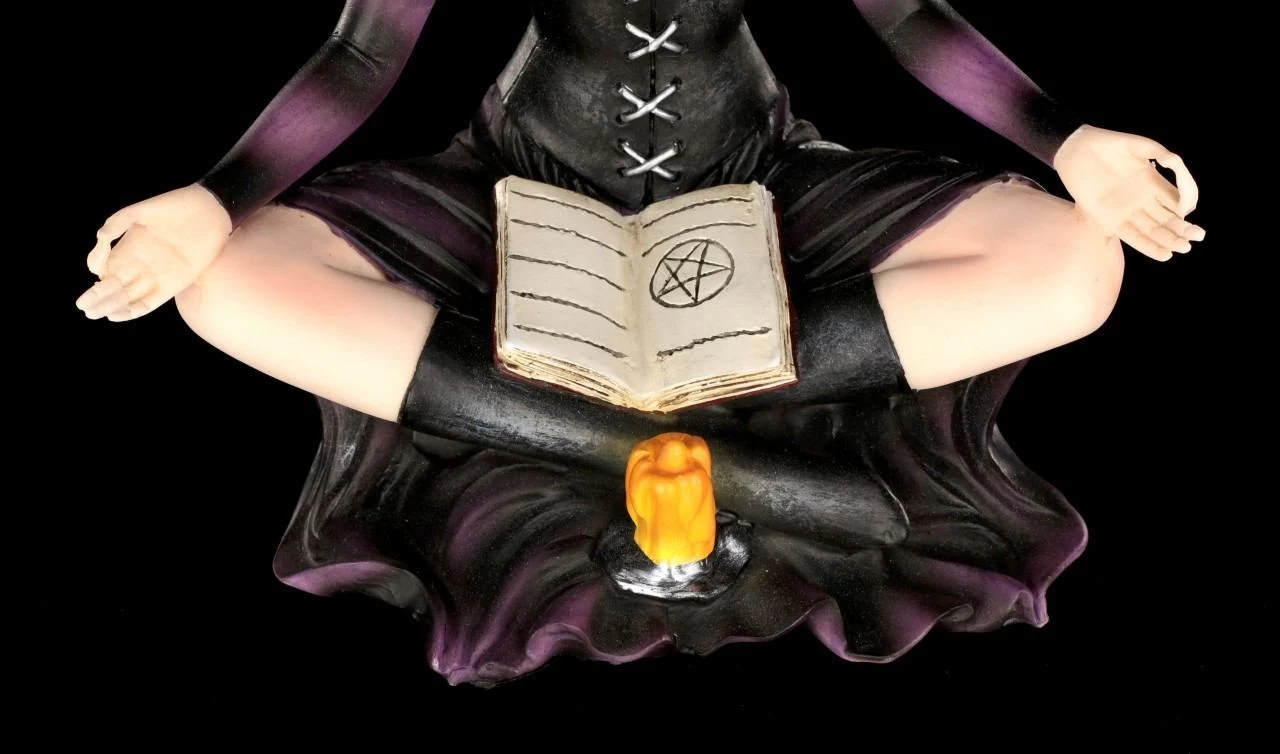 Hexen Figur - Aradia Beschwört Zauber 11 Hexen Figur - Aradia Beschwört Zauber – Bild 11