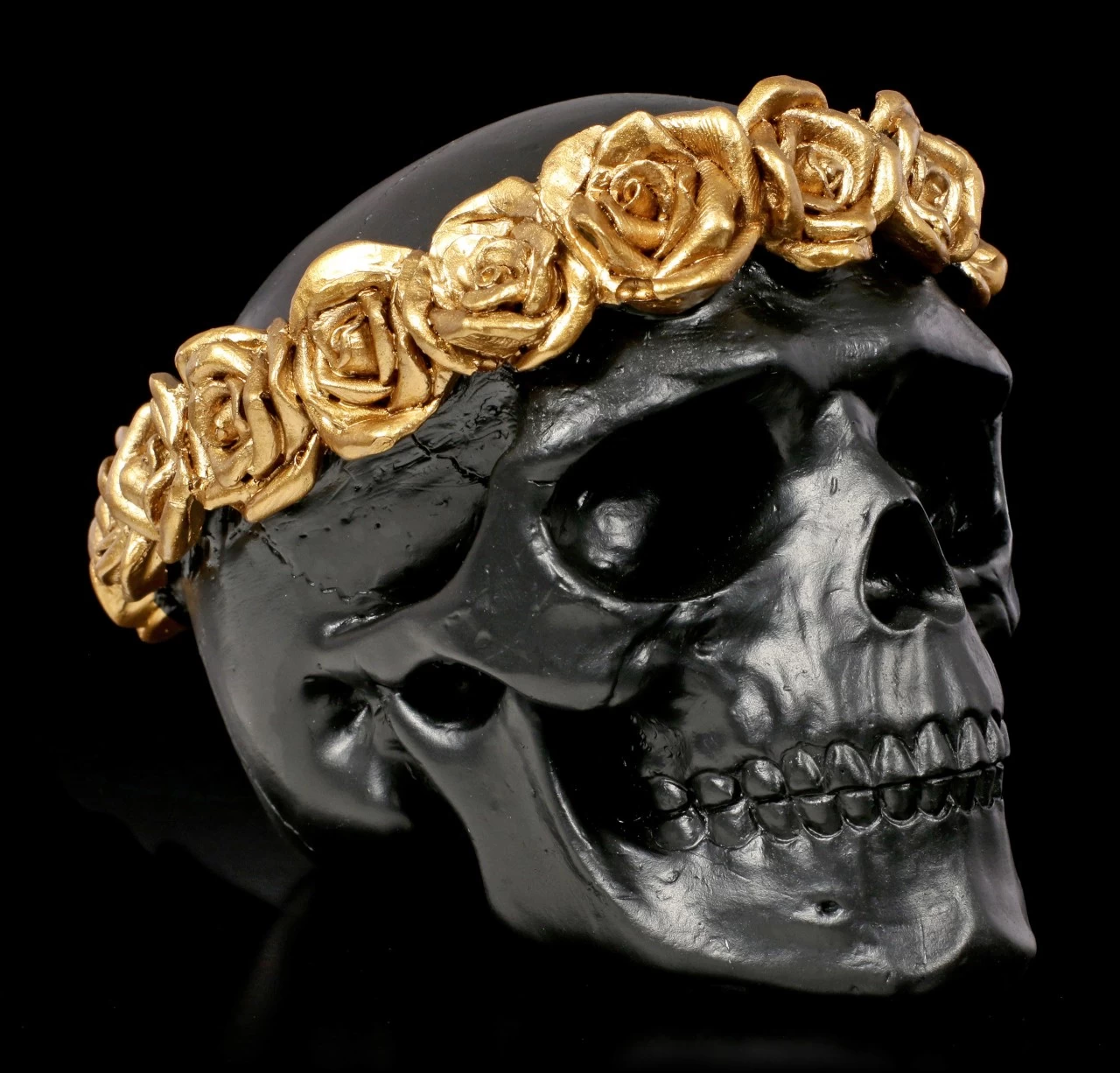 Schwarzer Totenkopf Mit Goldenem Rosenkranz 1 Schwarzer Totenkopf Mit Goldenem Rosenkranz