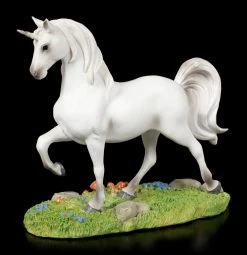 Weiße Einhorn Figur Auf Wiese